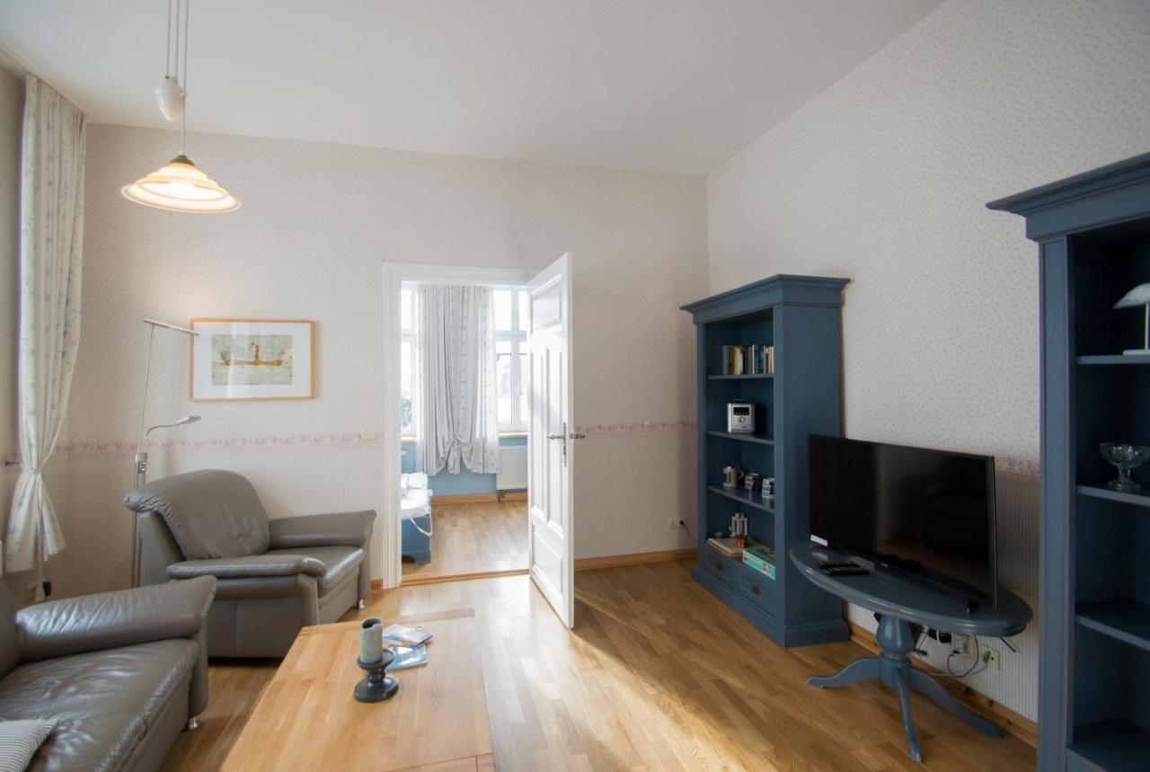 Haus Borgwardt Im Ostseebad Goehren 괴렌 외부 사진